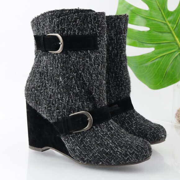 MUKLUKS Womens Melissa Boots Size 9 Gray Tweed Black Buckle Wedge Heel Booties - Picture 1 of 11